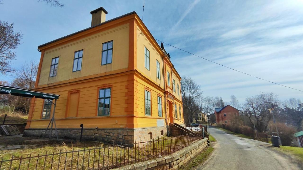 Hotel Stara Skola Mezná Exterior foto